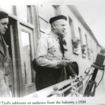 Eoin O'Duffy addressing an audience in 1934