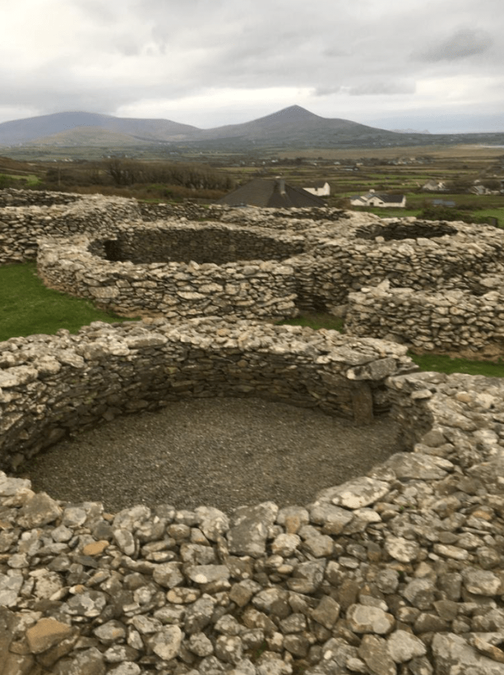 40 or 50 members of an extended family may have lived in this 8th or 9th century Caherdorgan Stone fort’s five cells surrounded by a strong circular embankment. The largest dry stone walled clochans has an entrance to a souterrain/underground passage.