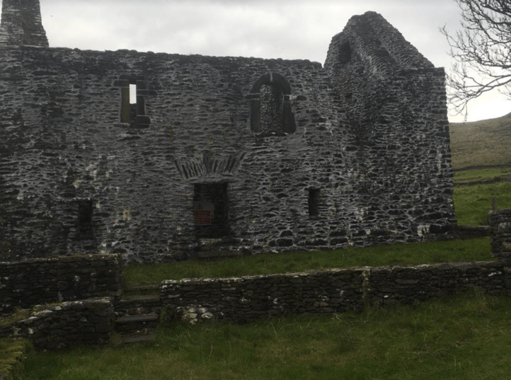 St Brendan’s house - also called the priests’ house - is medieval. The religious attached to the nearby Kilmalkedar probably lived here.